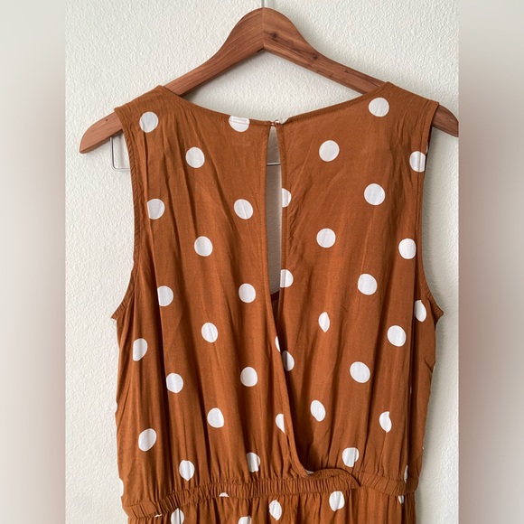 Old Navy polkadotted romper - Picture 5 of 5